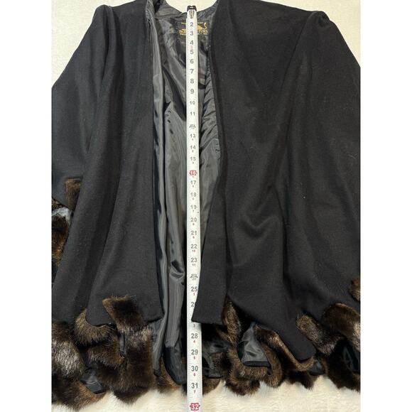 Donna Salyers Fabulous Furs OS Jet Black Cape W/Leopard Fur Accents Made In USA - Picture 7 of 8